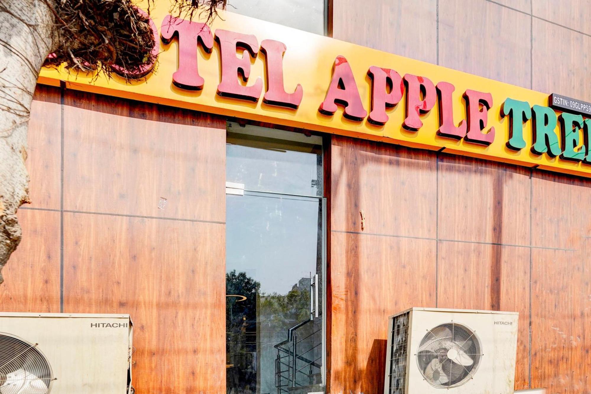 Collection O Apple Tree Otel Noida Dış mekan fotoğraf