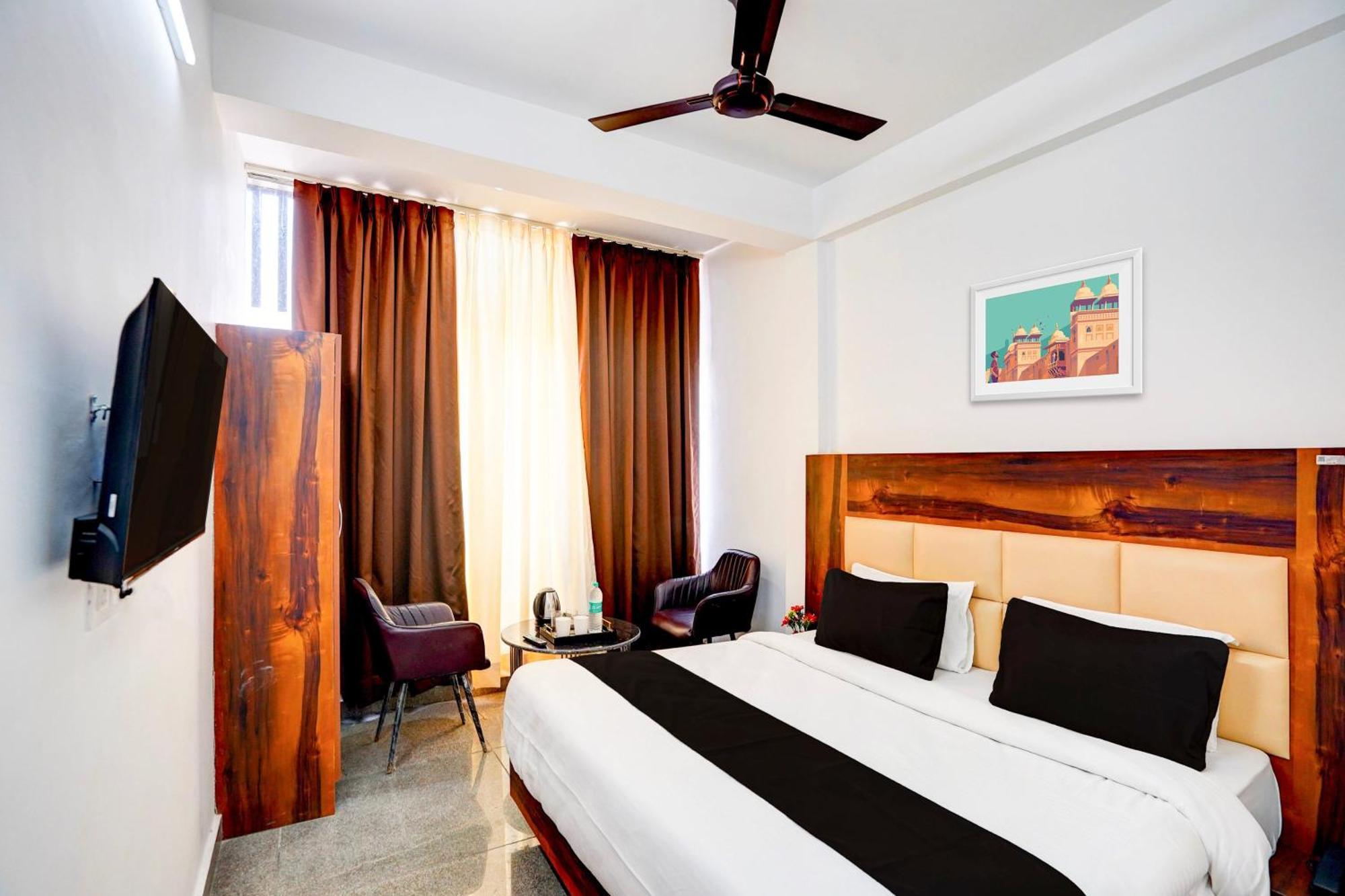 Collection O Apple Tree Otel Noida Dış mekan fotoğraf